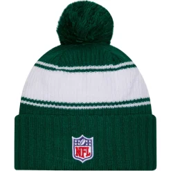 New York Jets Hats | Men^Men's New Era Green 2024 Sideline Cuffed Knit Hat With Pom