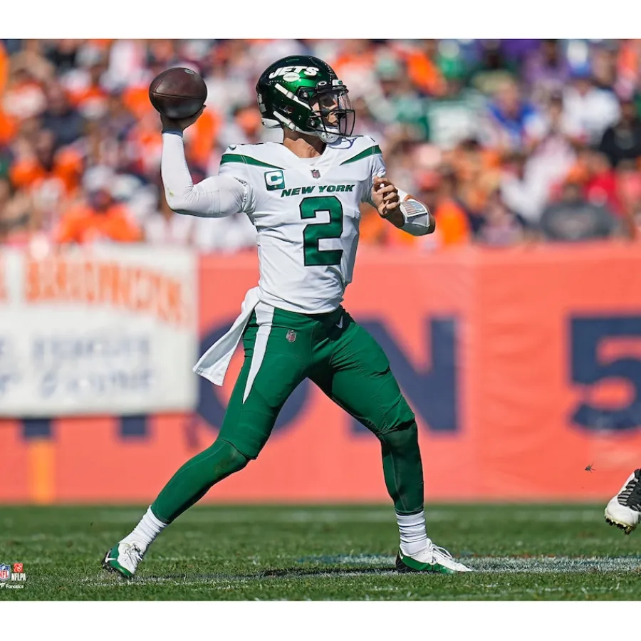 New York Jets Photos | Prints & Artwork^Zach Wilson Unsigned White Jersey Passing Photograph